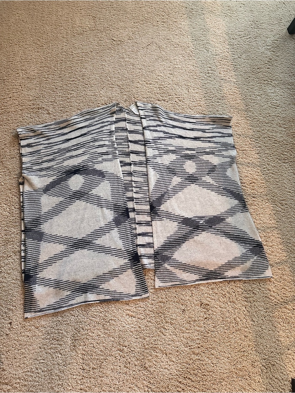 100% Cashmere White and Warren drape